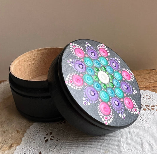 Mandala painted large keepsake box, Princess Dreams (721a)