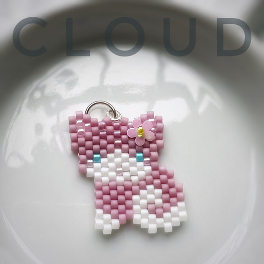 Cloud kitty can necklace