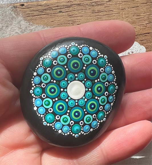 Mandala painted rock art, Summer on the lake (706e)