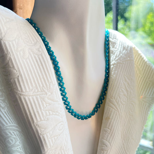 Teal beaded flower chain necklace (17-18”)