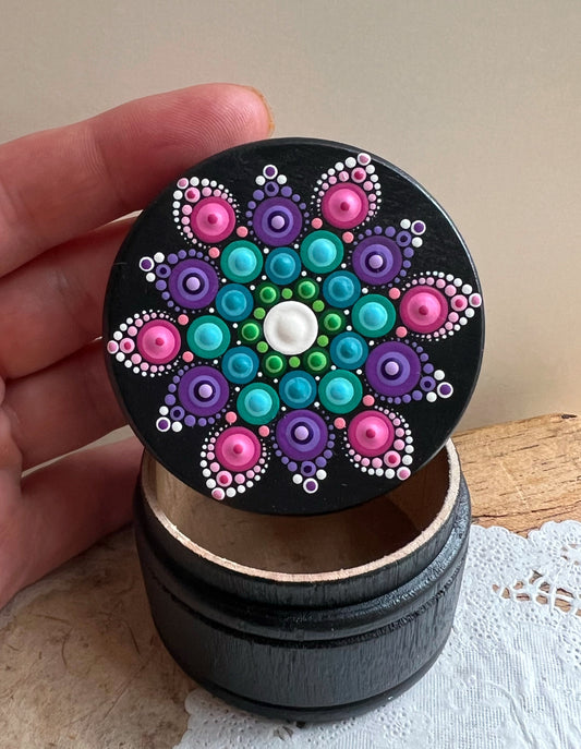 Mandala painted large keepsake box, Princess Dreams (721a)