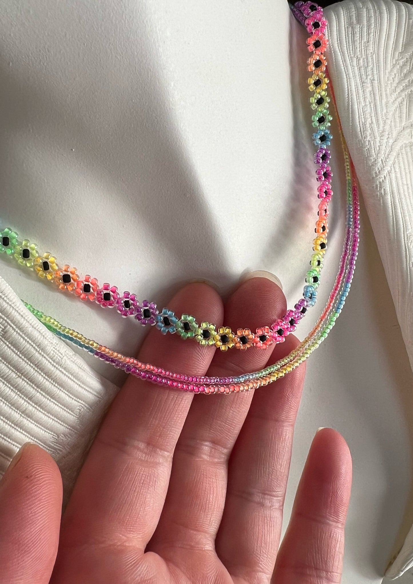 Florescent flower necklace (medium bead size)