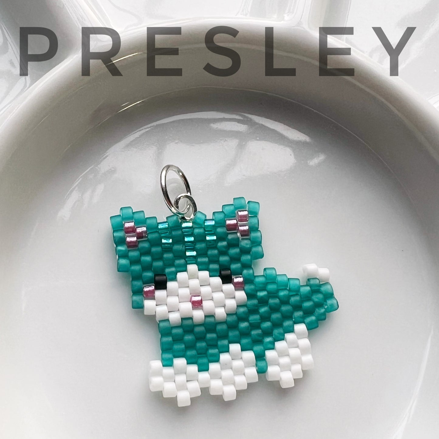 Presley kitty (pendant only)
