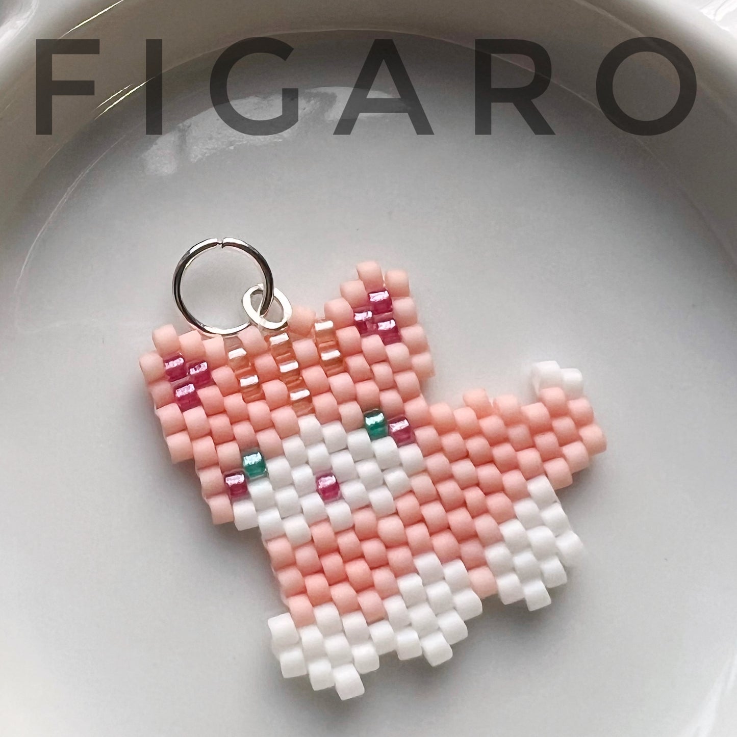 Figaro kitty cat necklace