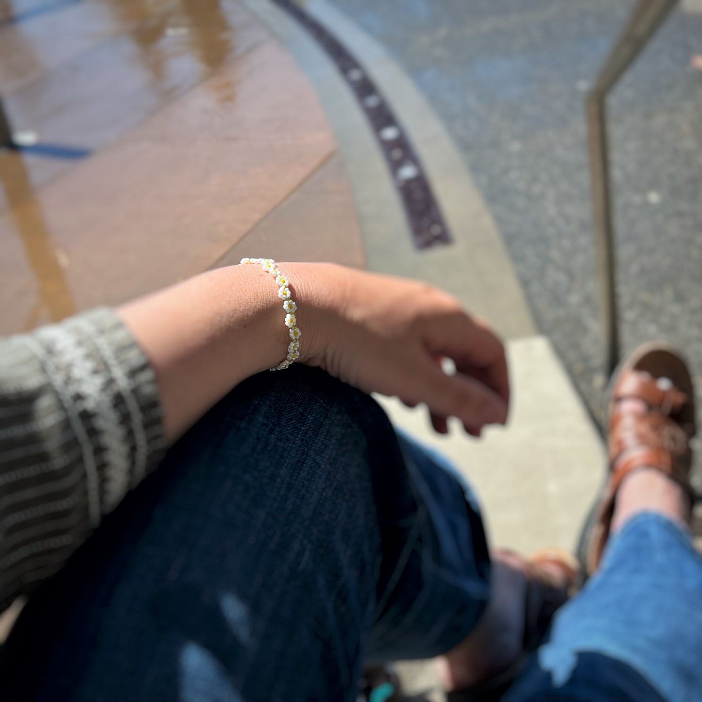 Daisy chain bracelet