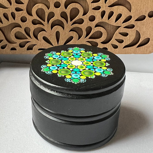 Mandala painted large circle box, Upcountry (215g)