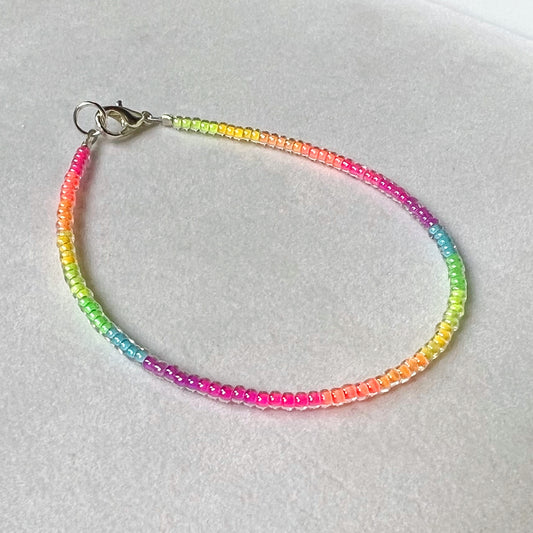Florescent one strand bracelet (medium bead size)
