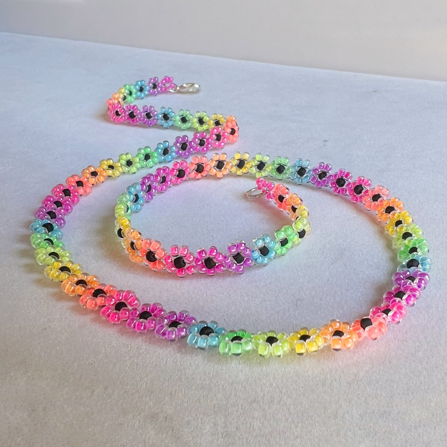 Florescent flower necklace (medium bead size)
