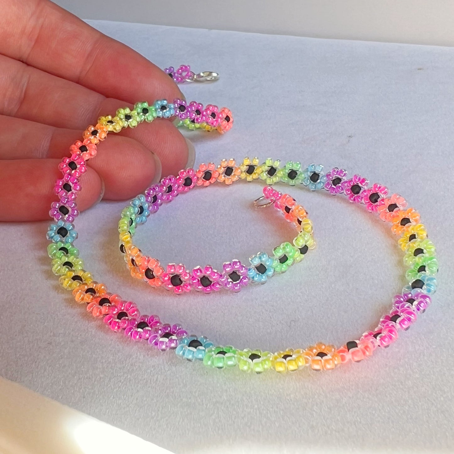 Florescent flower necklace (medium bead size)