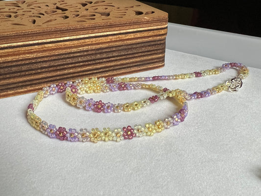 Sunny lavender flower chain necklace