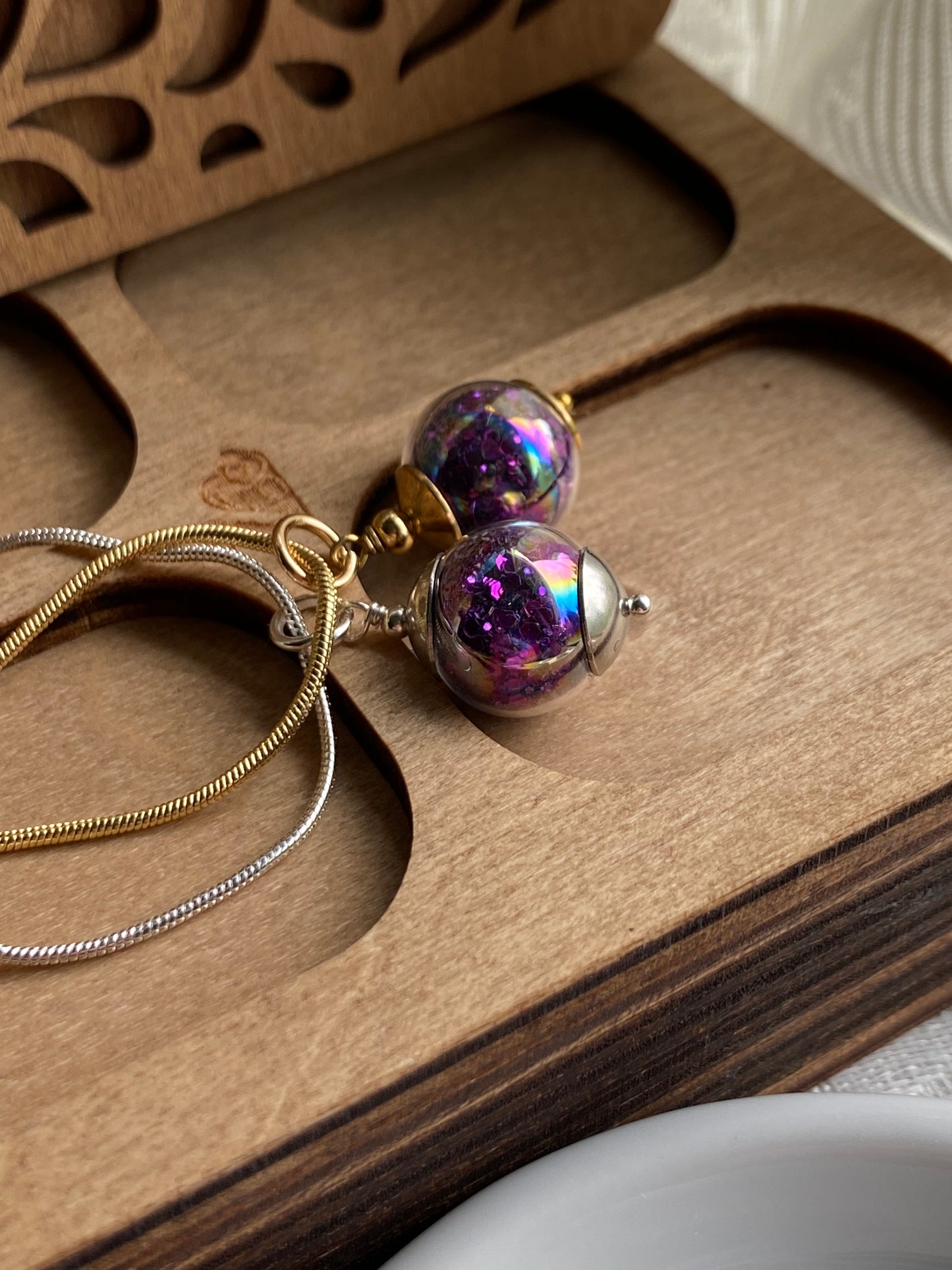 The Glitter Globe Pendant necklace - Glitter4Good