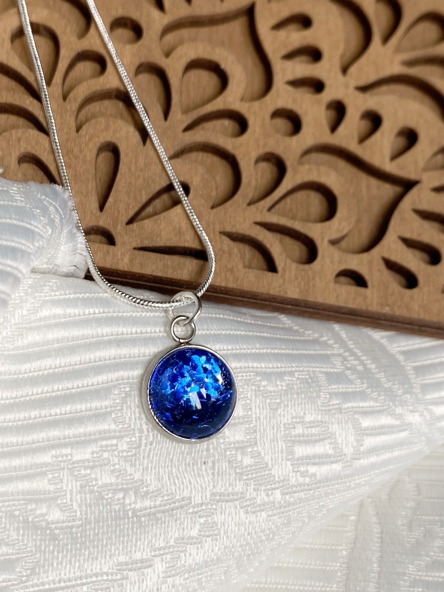 The Blue Drop Necklace (gold or silver) - Glitter4Good